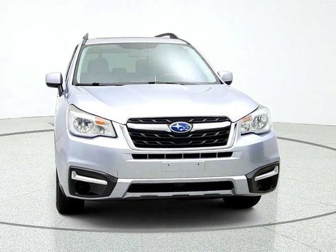 Used 2018 Subaru Forester 2.5i Premium w/ All-Weather Package AWD/4WD image 2