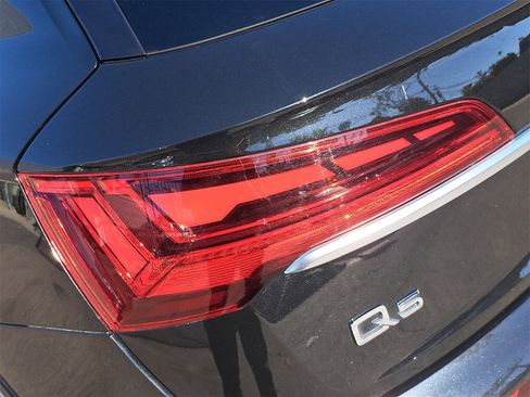 Used 2023 Audi Q5 2.0T Premium Plus w/ Premium Plus Package image 37