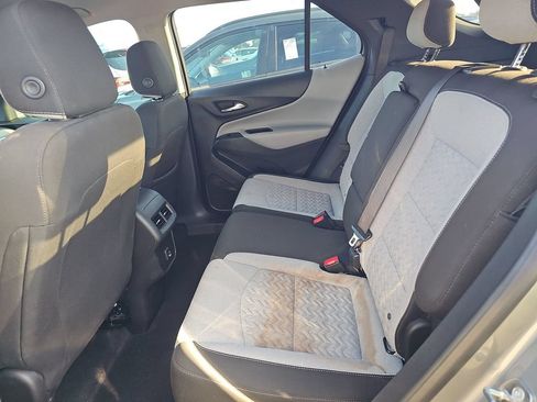Used 2023 Chevrolet Equinox LT FWD image 16
