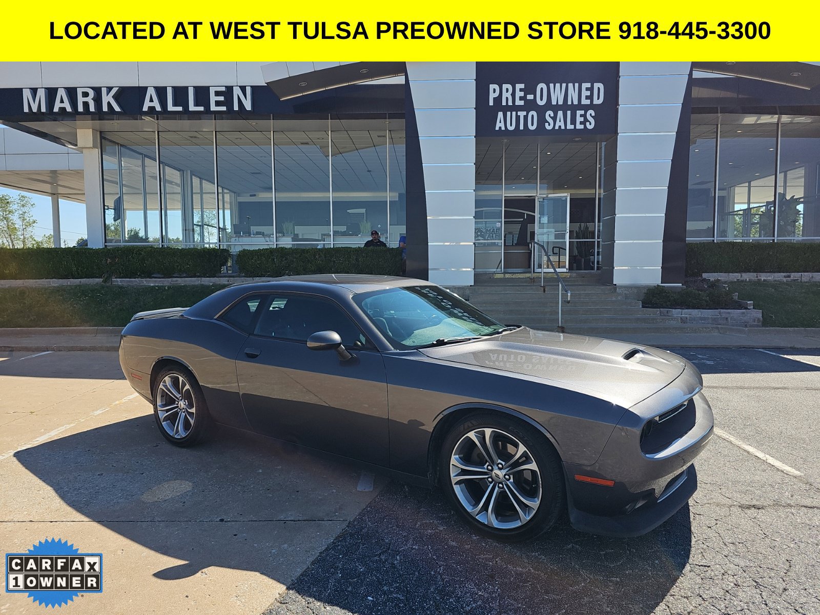 Used 2020 Dodge Challenger R/T RWD image 1