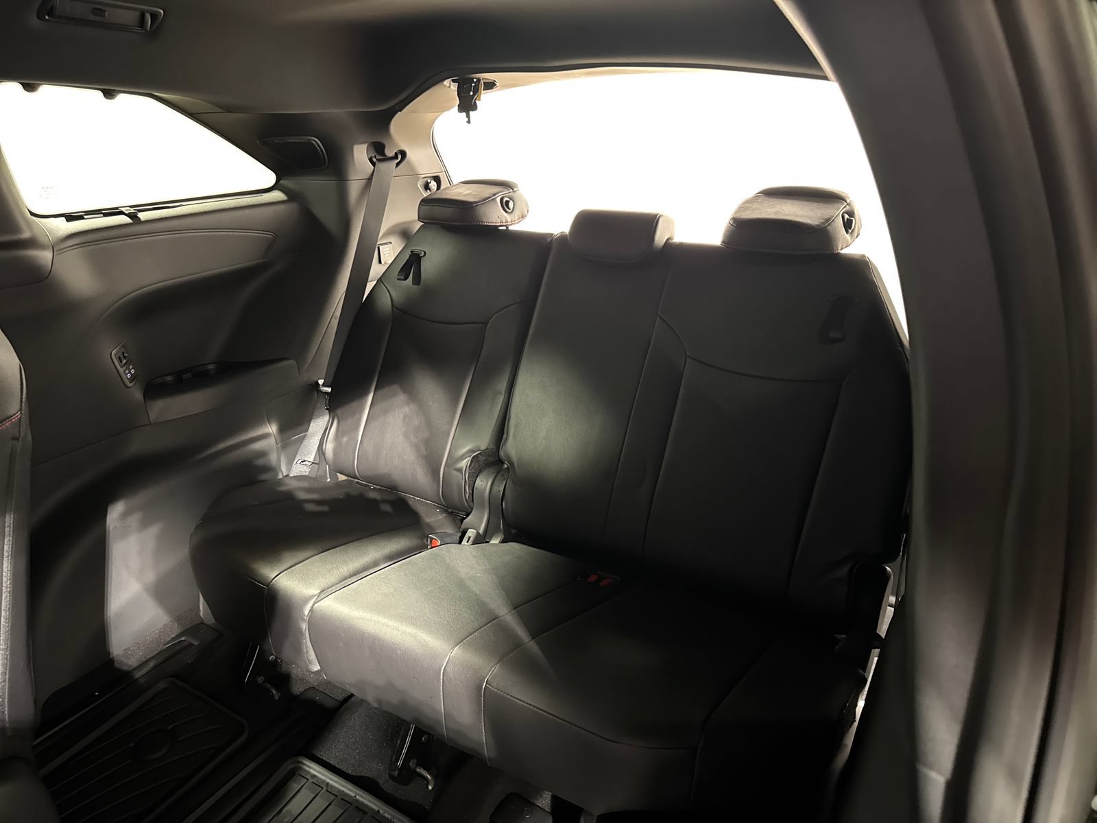 Used 2025 Toyota Sienna XSE w/ XSE Premium Package AWD/4WD image 25