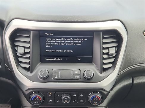 Certified 2023 GMC Acadia SLE w/ Driver Convenience Package image 28