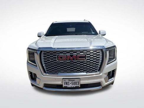 Used 2024 GMC Yukon XL Denali w/ Denali Reserve Package AWD/4WD image 2