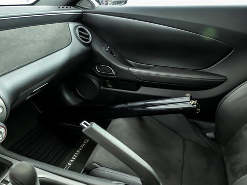 Used 2015 Chevrolet Camaro Z/28 RWD image 26
