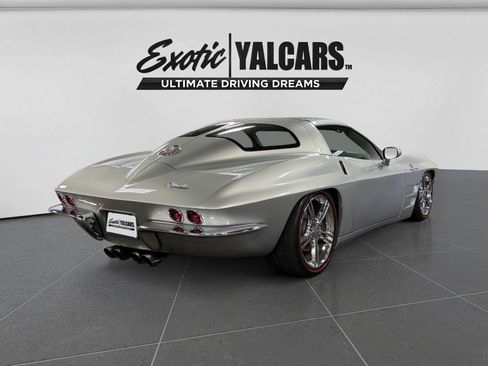 Used 2008 Chevrolet Corvette Coupe w/ Preferred Equipment Group RWD image 5