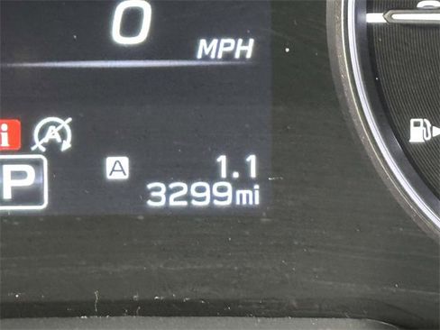 Certified 2025 Subaru Outback Premium image 2