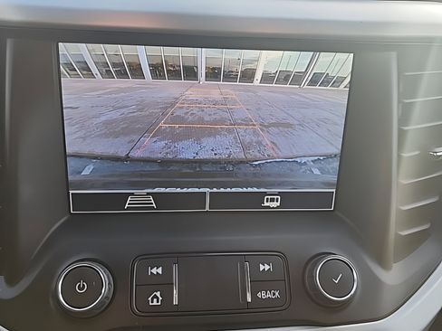 Used 2023 GMC Acadia SLE w/ Driver Convenience Package image 22