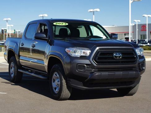 Used 2023 Toyota Tacoma SR image 2