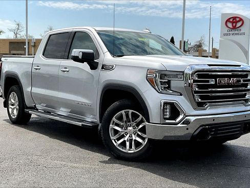 Used 2019 GMC Sierra 1500 SLT w/ SLT Premium Package image 2