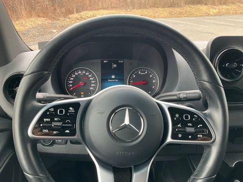 Used 2021 Mercedes-Benz Sprinter 144 Cargo image 6