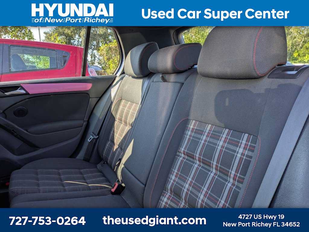 Used 2012 Volkswagen GTI 4-Door FWD image 11