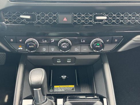Used 2023 Honda Accord Touring image 15
