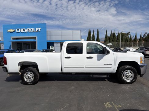 Used 2013 Chevrolet Silverado 2500 LT w/ Interior Plus Package image 9