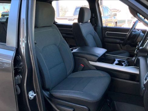 Used 2021 RAM 1500 Big Horn image 8