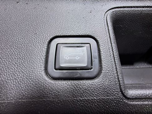 Used 2020 GMC Terrain SLE w/ Driver Convenience Package FWD image 42
