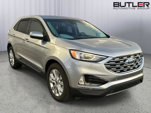 Used 2022 Ford Edge Titanium image 6