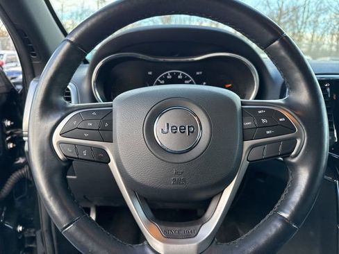Used 2022 Jeep Grand Cherokee Limited image 14