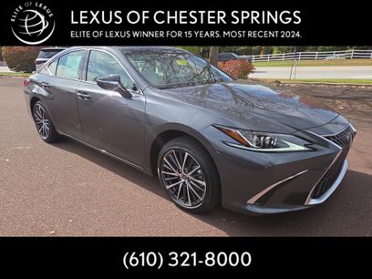 New 2025 Lexus ES 350 w/ Premium Package