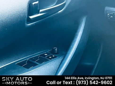 Used 2024 Toyota Corolla LE FWD image 13