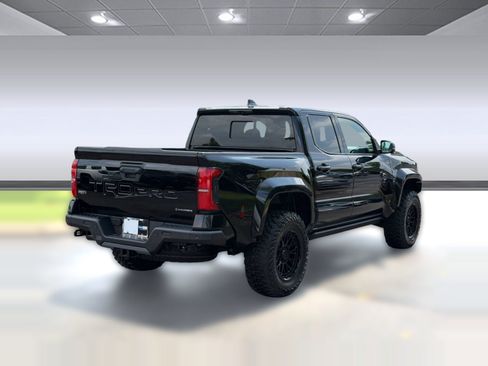 Used 2025 Toyota Tacoma TRD Pro AWD/4WD image 8