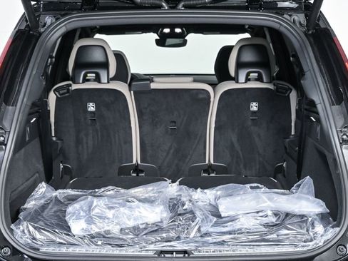 New 2026 Volvo XC90 T8 Plus w/ Protection Package AWD/4WD image 31