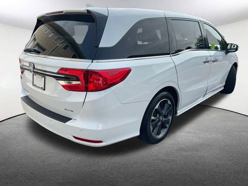 Used 2023 Honda Odyssey Elite image 16