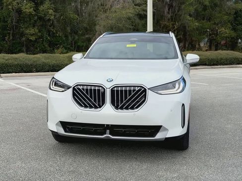 Certified 2025 BMW X3 xDrive30i w/ Premium Package image 3