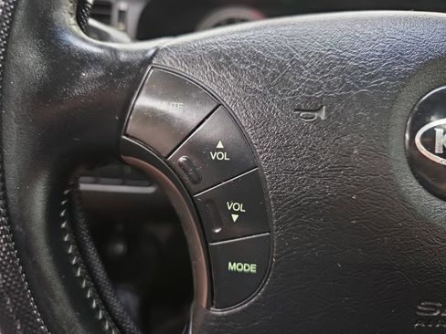 Used 2005 Kia Amanti image 22