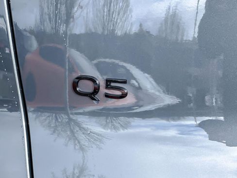 New 2025 Audi Q5 Premium Plus image 26