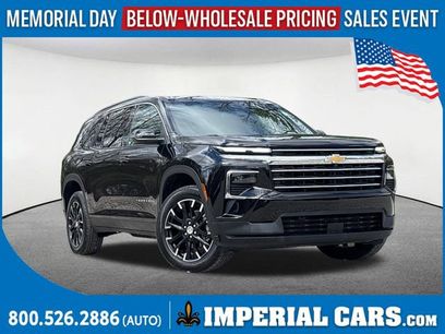 Used 2025 Chevrolet Traverse LT w/ Sun and Wheel Package