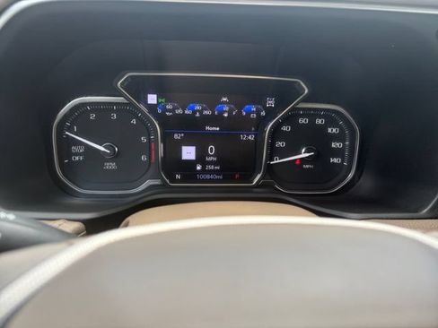 Used 2021 GMC Yukon Denali AWD/4WD image 9