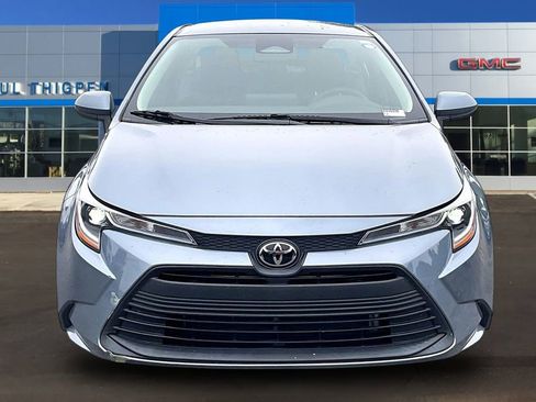 Used 2023 Toyota Corolla LE FWD image 2