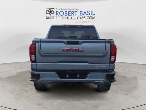 Used 2023 GMC Sierra 1500 Elevation image 4