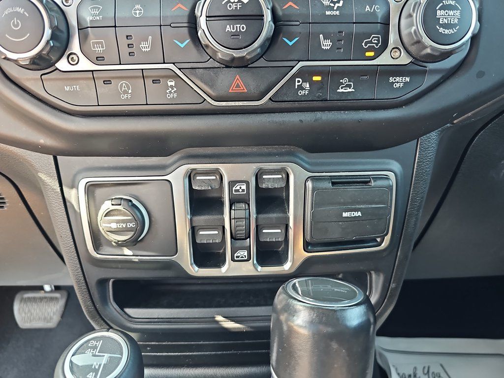 Used 2020 Jeep Gladiator Overland AWD/4WD image 26