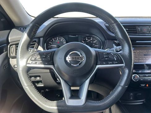 Used 2017 Nissan Rogue SL w/ SL Premium Package AWD/4WD image 13
