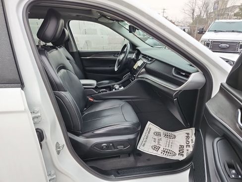 Used 2021 Jeep Grand Cherokee L Limited w/ Luxury Tech Group II image 21