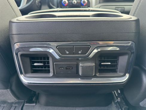 Used 2021 GMC Sierra 1500 SLT w/ SLT Premium Plus Package AWD/4WD image 25