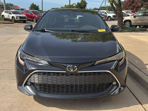 Used 2021 Toyota Corolla XSE FWD image 3