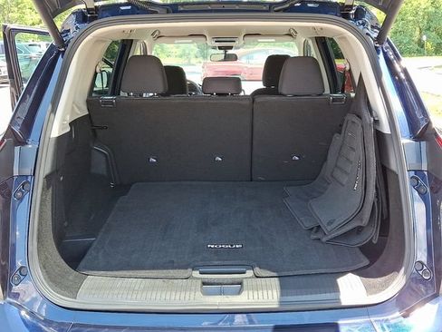 Used 2026 Nissan Rogue SV AWD/4WD image 27