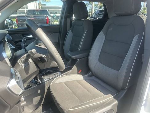 Used 2022 Chevrolet TrailBlazer LT w/ Convenience Package image 19