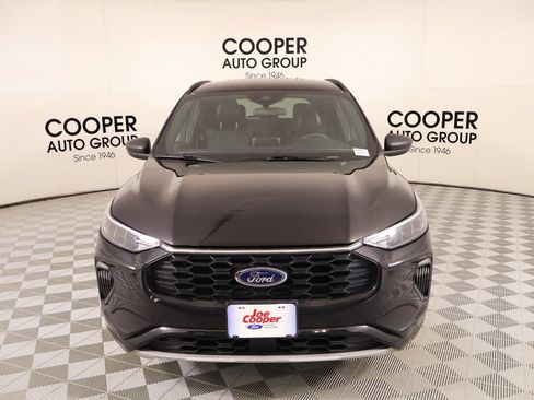 Used 2023 Ford Escape ST-Line AWD/4WD image 9