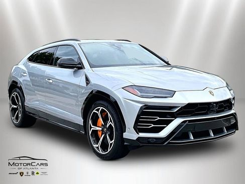 Used 2020 Lamborghini Urus AWD/4WD image 2