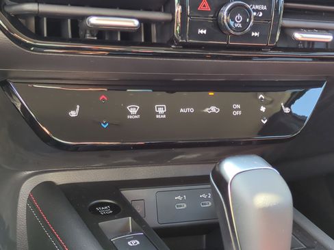 New 2026 Nissan Kicks SR w/ Cold Weather Package image 12