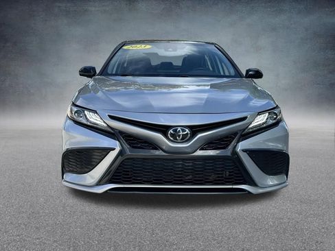 Used 2023 Toyota Camry XSE FWD image 2