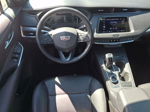 Used 2019 Cadillac XT4 Premium Luxury w/ Cold Weather Package AWD/4WD image 11