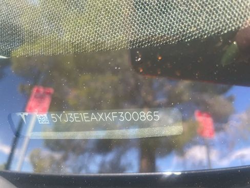 Used 2019 Tesla Model 3 Standard Range Plus image 7