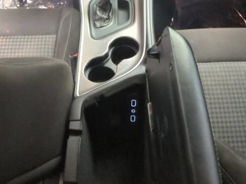 Used 2021 Dodge Challenger SXT AWD/4WD image 19