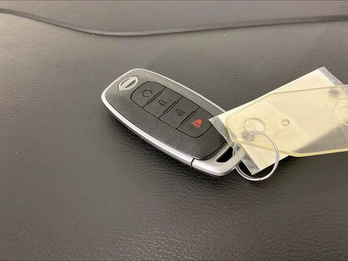 Used 2024 Nissan Kicks SR w/ SR Premium Package image 14