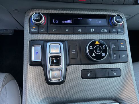 Used 2025 Hyundai Palisade SEL AWD/4WD image 39