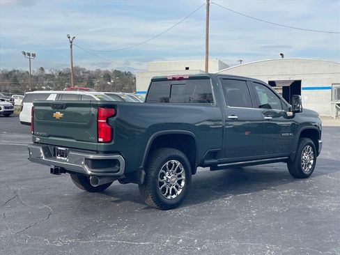 New 2026 Chevrolet Silverado 2500 LTZ w/ LTZ Premium Package AWD/4WD image 7